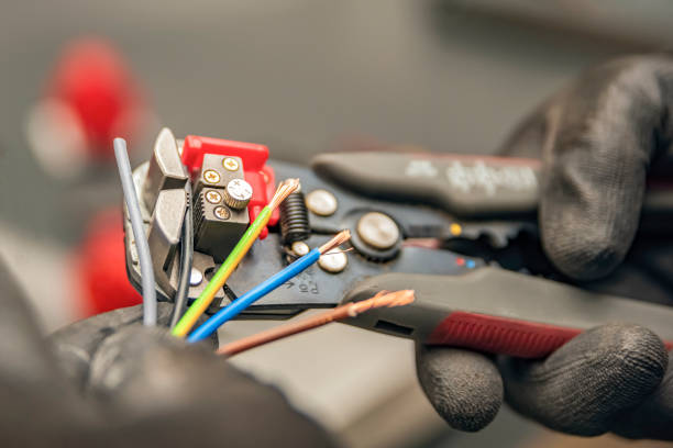 Best Licensed Electrician  in Closter, NJ